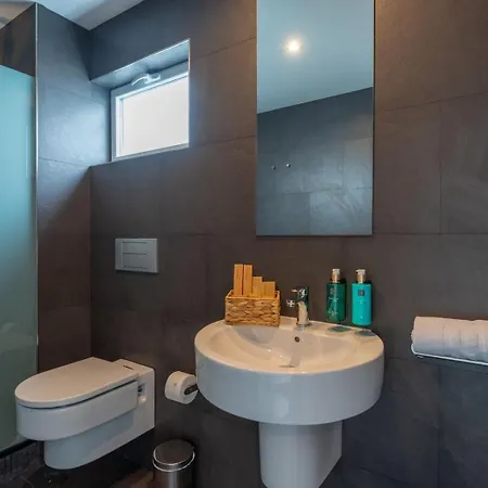 Villa Ereza Royal Deluxe Hoopoe 122 *